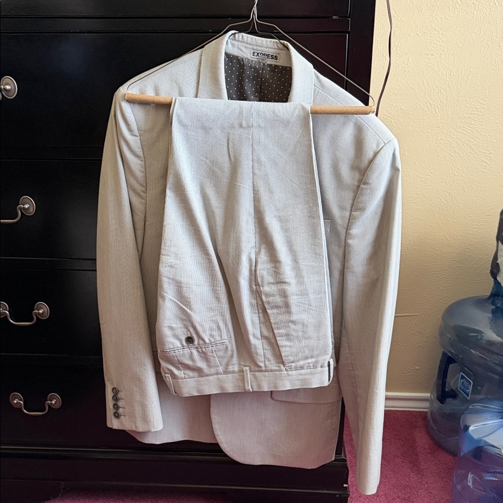 Express Light Gray Men's Blazer and Pants Set